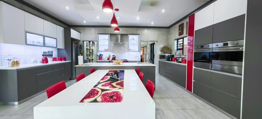 4 Bedroom Property for Sale in Tuscany Ridge North West